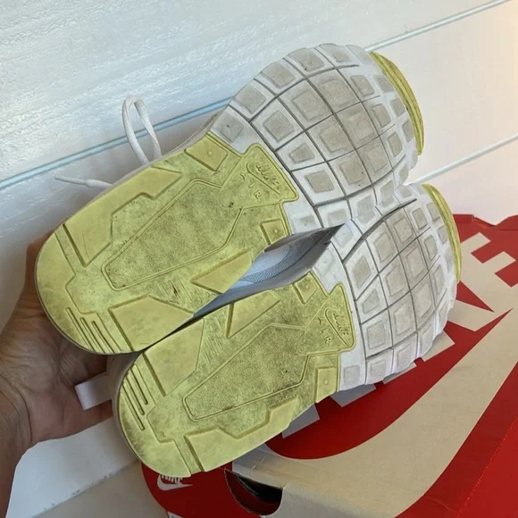 Lace Nike Air Max Shoes 🤍 - Picture 5 of 8